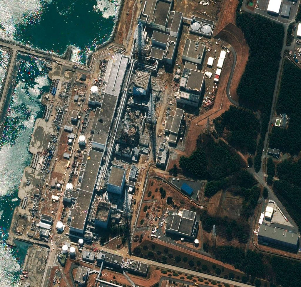 První detailní snímky poničené Fukušimy