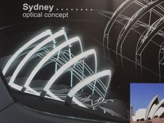 Vývojoví pracovníci firmy Varroc navrhli světlomet s grafikou připomínající operu v Sydney.