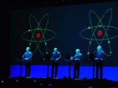 Jednou z hvězd festivalu Summer of Love v Parubicích byla kapela Kraftwerk.