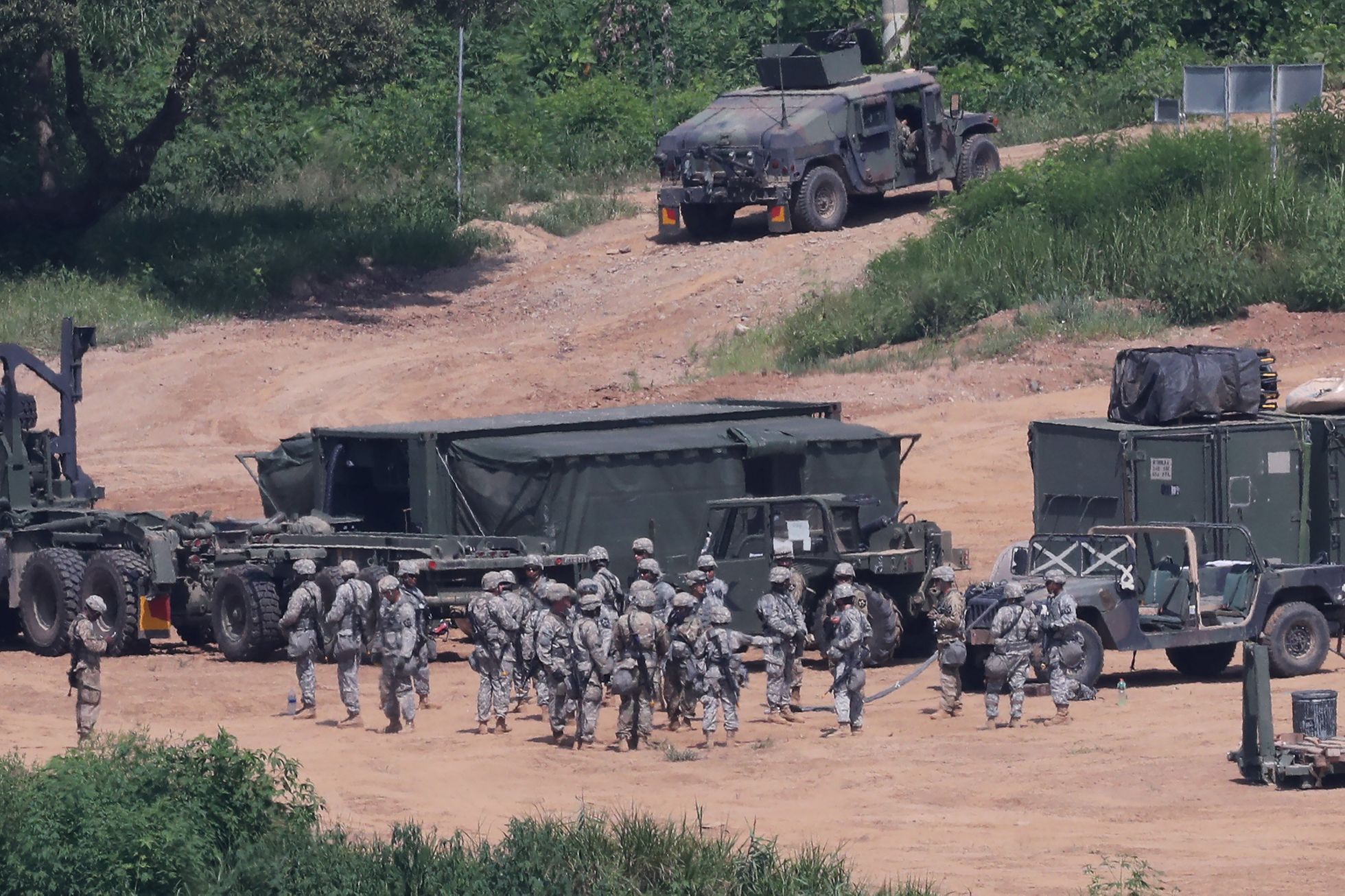 Cvičení amrické armády v demilitarizované zóně na hranici KLDR a Jižní Koreje
