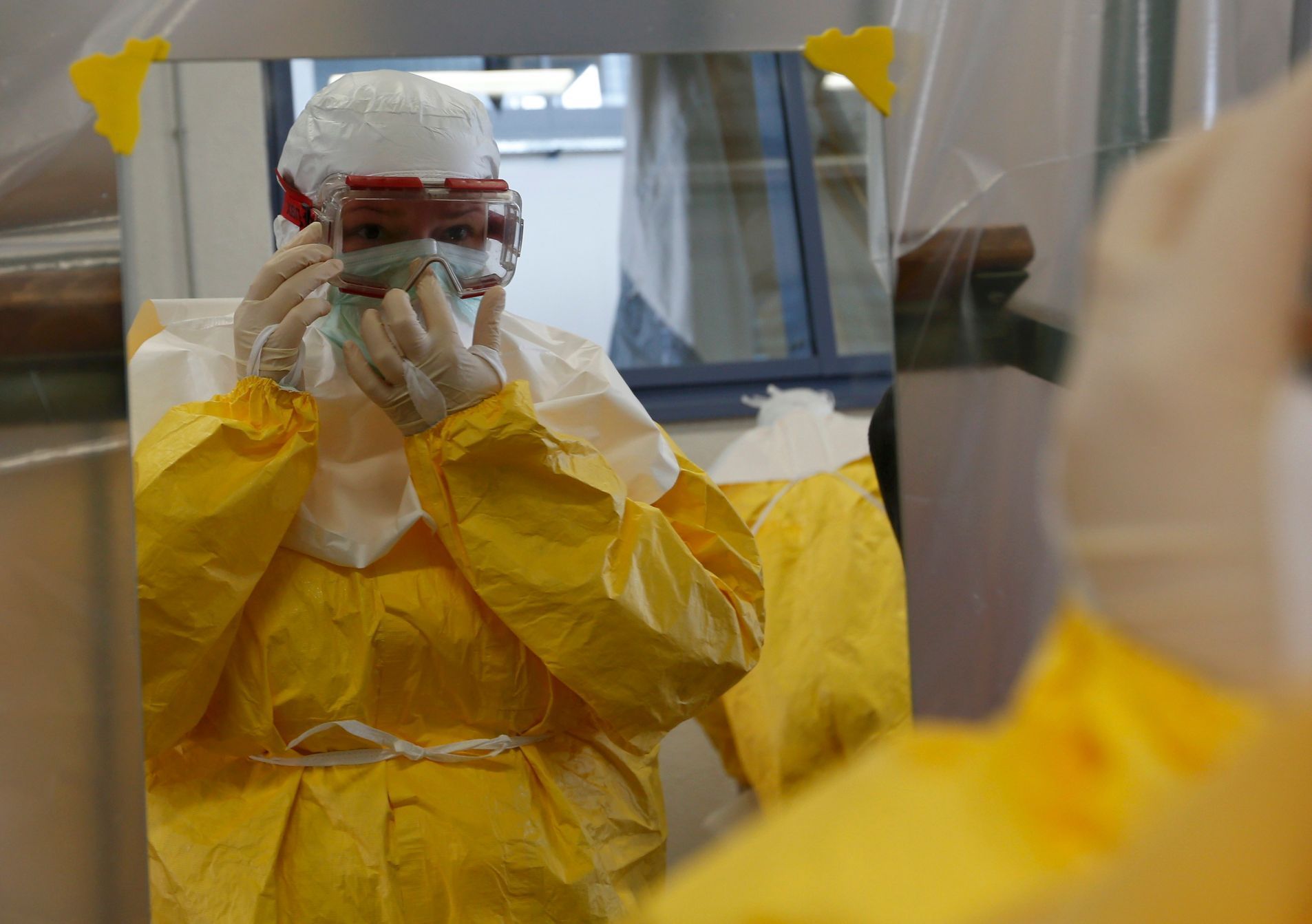 Ebola - lékař - epidemie