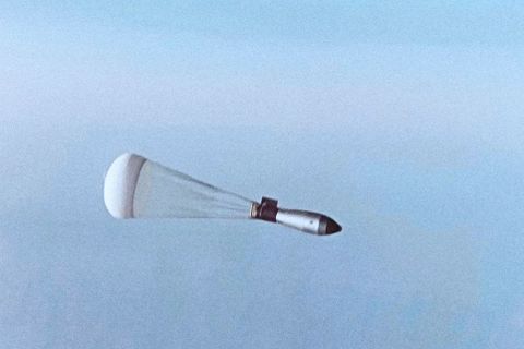 Jednorázové užití / Fotogalerie / Děsivý car všech atomovek. Před 60 lety Sověti odpálili nejsilnější bombu všech dob. / Atomovka / Tsar / Car / SSSR / Atomová bomba