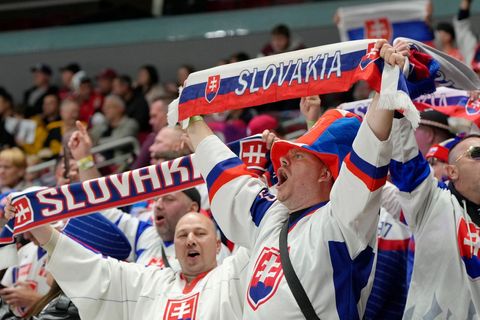 Slovensko - USA 1:0. Slováci v úvodu zaskočili favorita, skóroval Kelemen