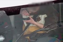Slovenský řidič zastavil na dálnici a šňupal přímo před policejní kamerou