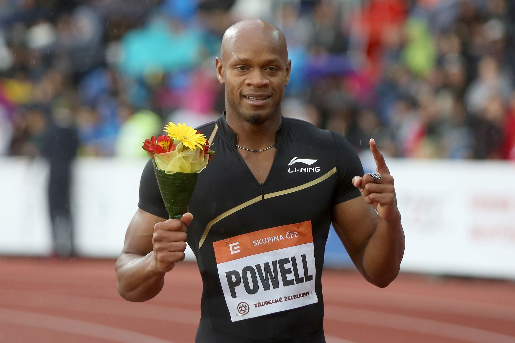 Zlatá tretra 2015:  Asafa Powell (vítěz na 100 m)