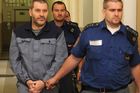 Novák zůstává ve vězení. I proto, že nosil bundu FK Teplice
