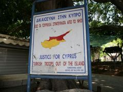Kypr je dodnes rozdělen.