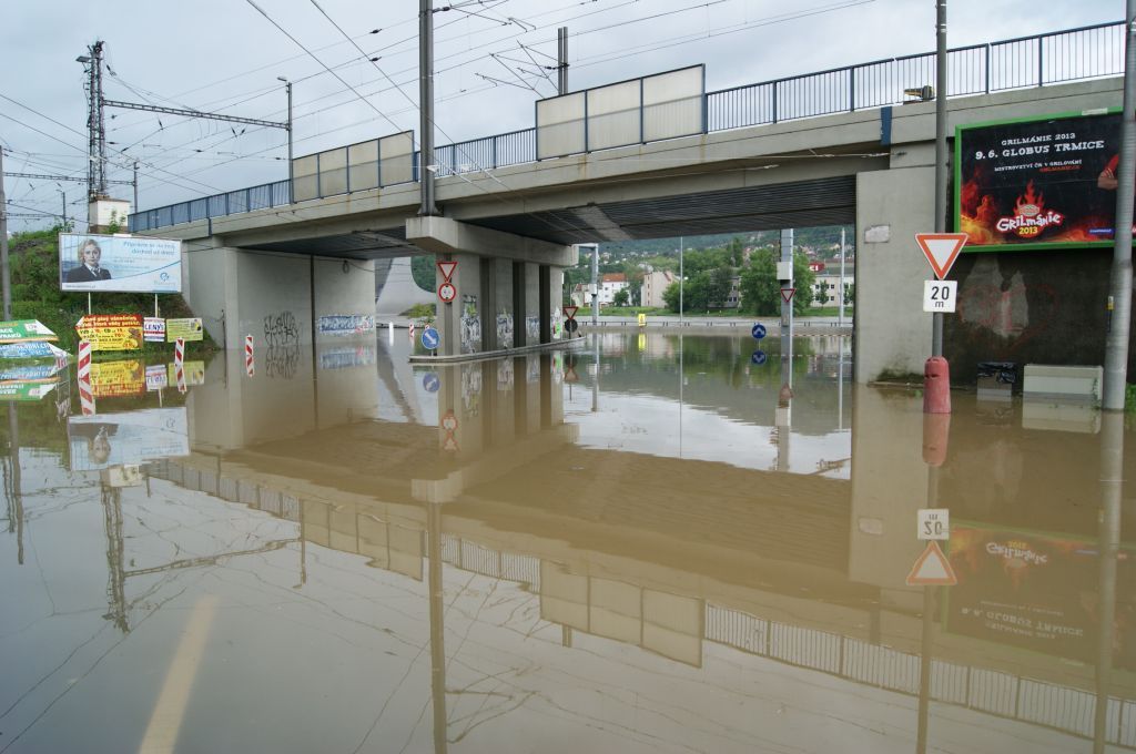 Povodeň-Ústí nad Labem dobrovolníci