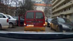 Muž v Praze ujížděl policii