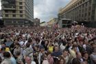 Tisíce lidí v Moskvě demonstrují proti Putinovi