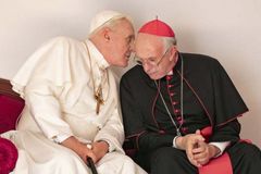 Film Dva papežové není proticírkevní. Vatikán je plný politických bojů, říká kněz