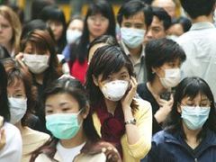 V roce 2003 vyděsila svět nová forma zápalu plic, které se začalo říkat těžký akutní syndrom dýchacích cest neboli SARS.