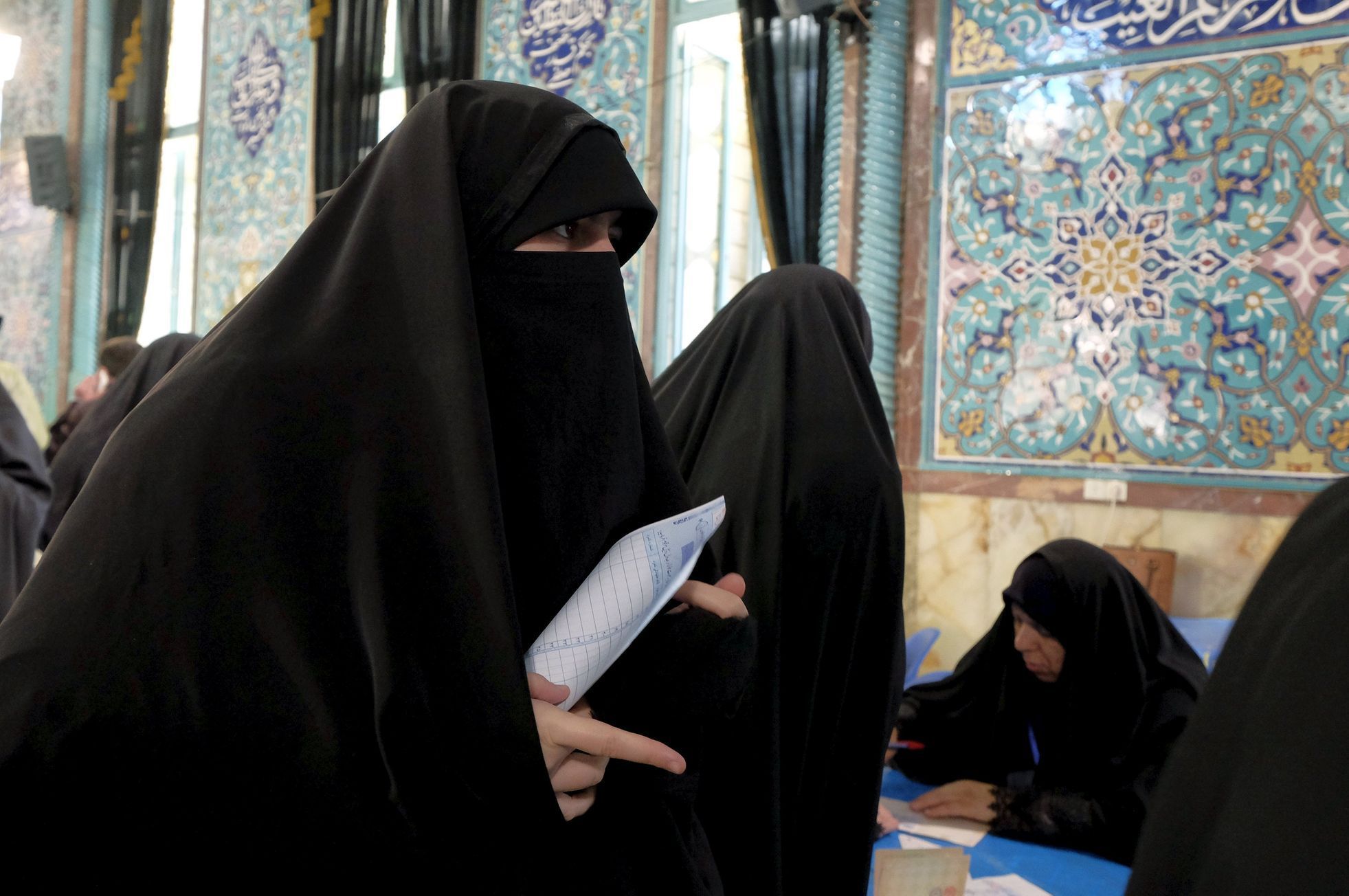 Volby v Teheránu.