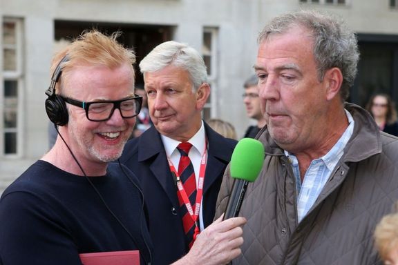 Evans dělá rozhovor s Clarksonem, když byl ještě moderátorem Top Gearu.