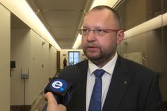 Lidovec Bartošek vyzve vládu, aby vykoupila byty H-Systému prostřednictvím zvláštního fondu