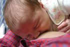Lékaři zachránili šestitýdenní dítě, které nedýchalo