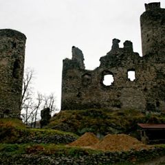 Tajemné síly - strašidelný hrad Kostomlaty