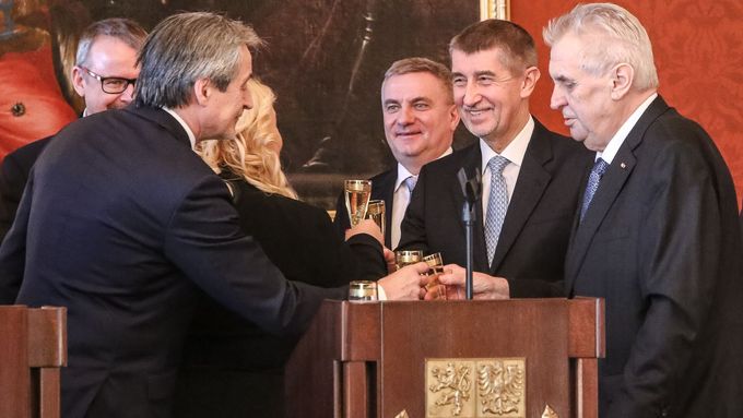 Jmenování první Babišovy vlády na Hradě, prosinec 2017.