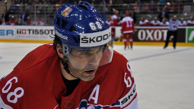 Většina hokejového národa se ve slovní přestřelce legend zastává Jaromíra Jágra
