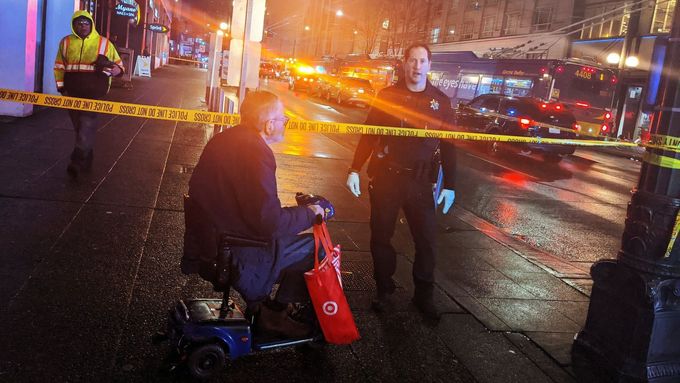 Policie zasahuje u střelby v Seattlu.