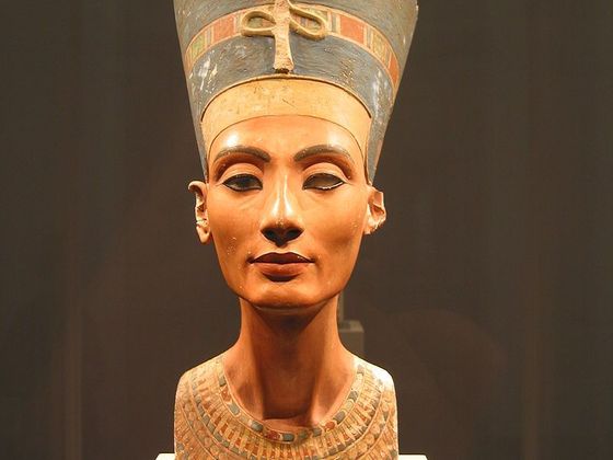 Nefertiti Nefertiti