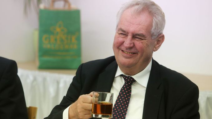 Anticenu za sexistické výroky Kyselá žába vyhrál prezident Miloš Zeman.