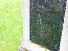 Objevený hrob Georga Straky na hřbitově v Hradci u Stoda