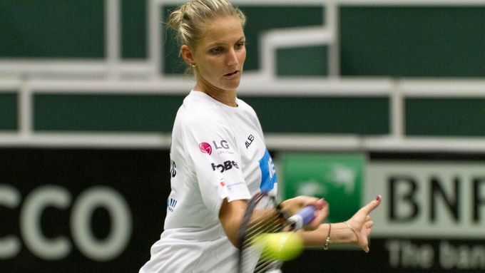 Karolín Plíškova při tréninku na semifinále Fed Cupu v Ostravě.