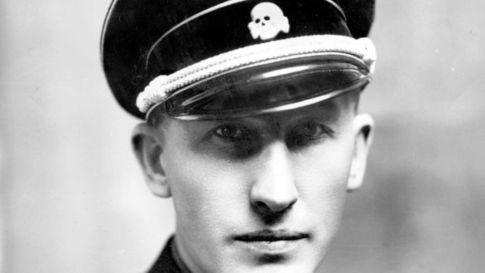 Zastupující říšský protektor Reinhard Heydrich před svou smrtí na jaře 1942.