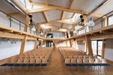Výběr odborné poroty v kategorii Dřevěná konstrukce - realizace. Jde o novostavbu kulturního centra v Ratíškovicích na Hodonínsku.