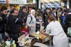 Běženci ve Švédsku žádají o přemístění, v ubytovně pro uprchlíky prý straší