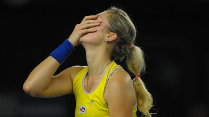 Denisa Allertová se takhle divila na turnaji WTA v Lucemburku, kde z kvalifikace došla do semifinále