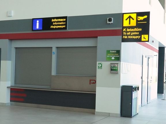 Pardubické letiště je vybaveno jako každý jiný mezinárodní vzdušný přístav. Chybí jediné: cestující.
