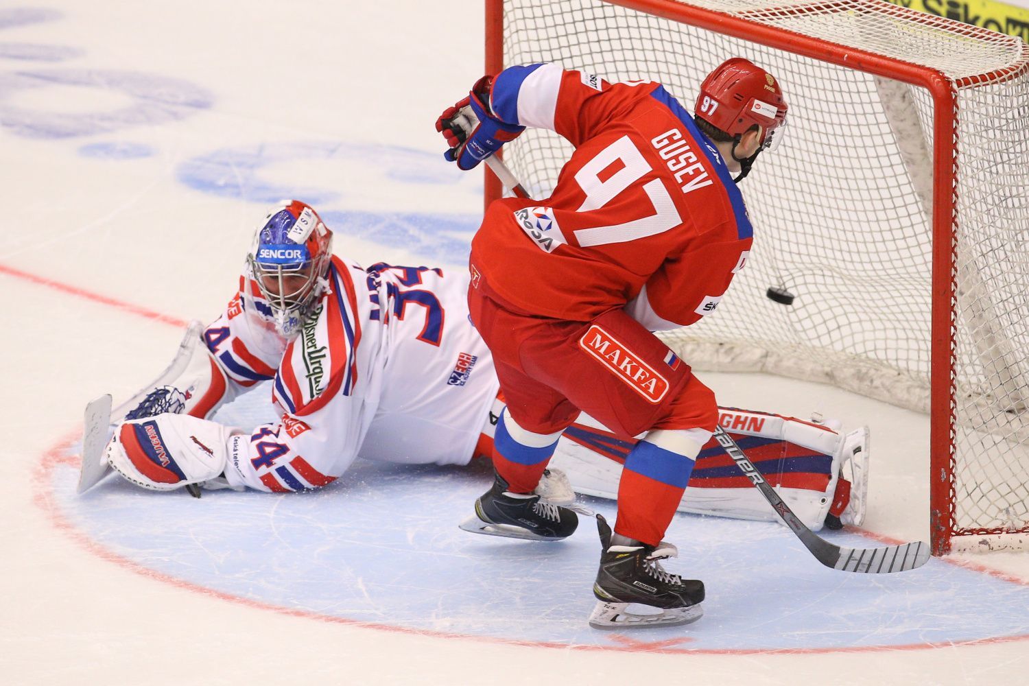 EHT, Česko-Rusko: Petr Mrázek - Nikita Gusev