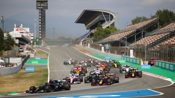 Start Velké ceně Španělska F1 2020