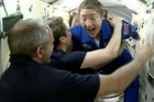 Vesmírná loď Sojuz tentokrát doletěla. Posádka přistála u ISS