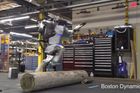 Humanoidní robot Atlas je zase blíž lidem, už umí i parkour