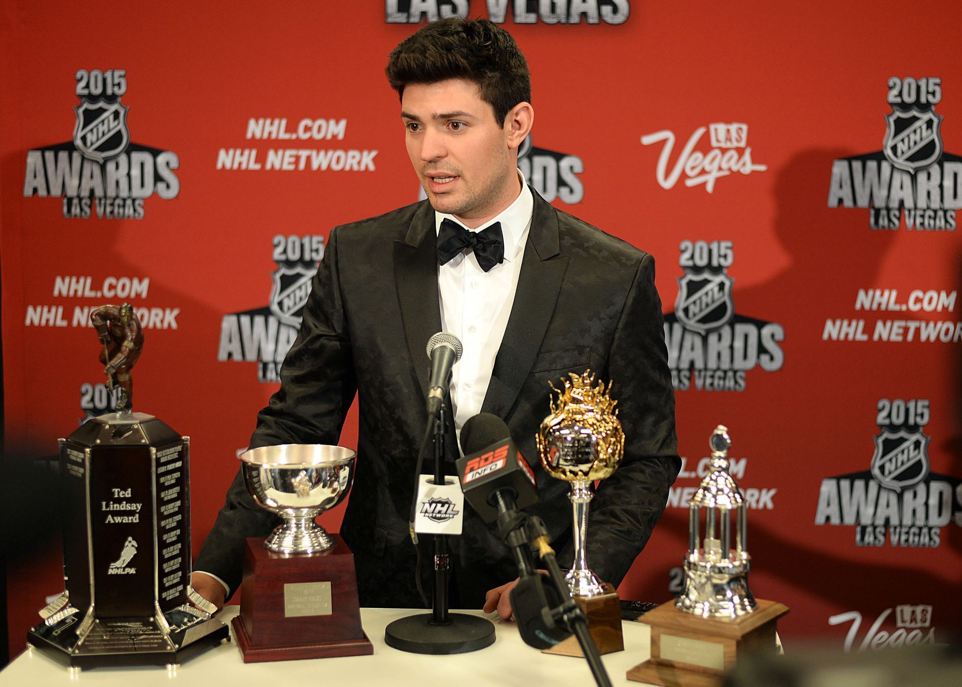 NHL 2015: Carey Price se svými trofejemi