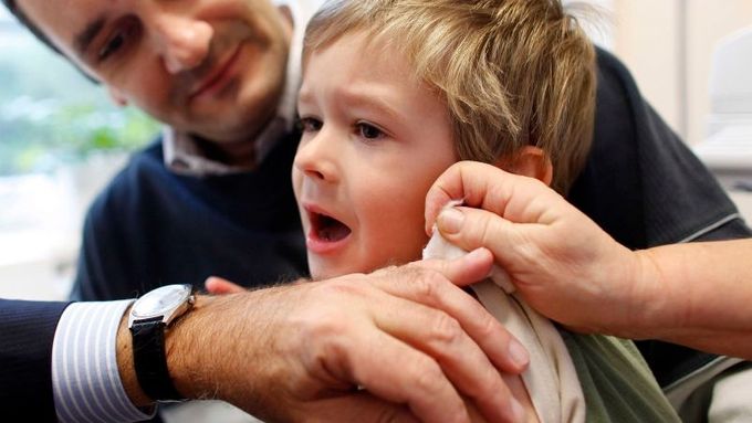 Za očkování proti pneumokoku zaplatí rodiče od 250 do 400 korun.
