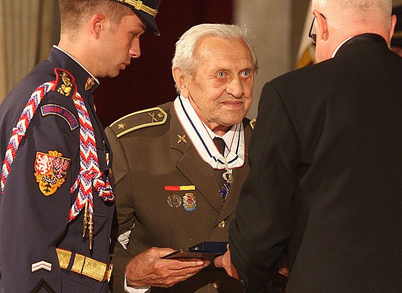 Vyznamenaní 28.října 2008 Jaroslav Grosman