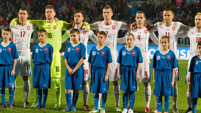 Čeští fotbalisté jsou podle žebříčku FIFA stále dvacáté na světě.