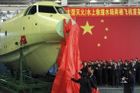 Číňané vyrobili největší obojživelné letadlo na světě, má pomáhat na moři i při požárech