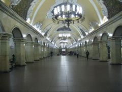 Stanice Komsomolskaja, moskevské metro je známé bohatými dekoracemi