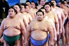 Zemřel populární zápasník sumo. Ve 28 letech je jednou z nejmladších obětí koronaviru