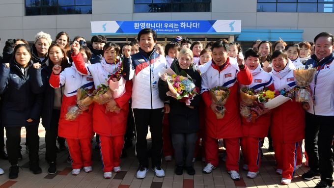 Severokorejská delegace dorazila na olympiádu.