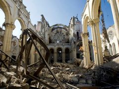 Zničená katedrála v Port-au-Prince