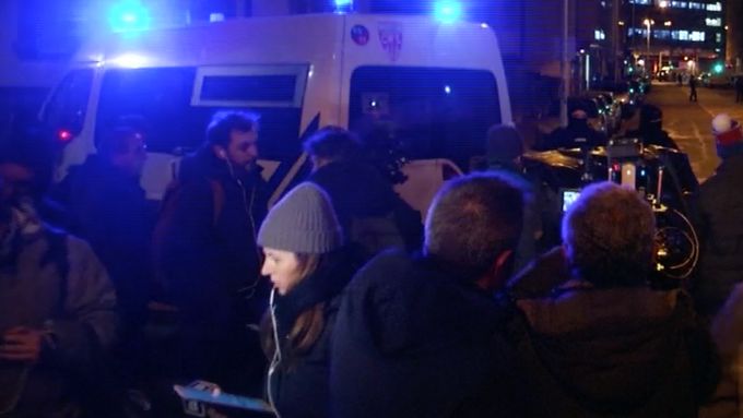 Francouzské bezpečnostní složky zabily ve štrasburské čtvrti Neudorf muže, který podle policie v úterý večer střílel na místních vánočních trzích.