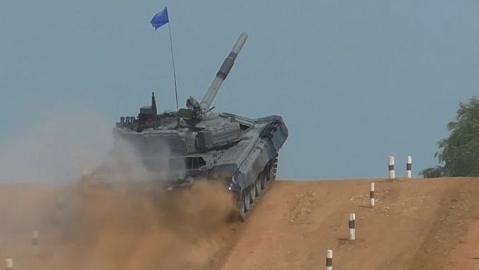 Rusko pořádá druhý ročník armádní olympiády. Vojáci z 19 zemí soutěží například o titul nejlepší tankové posádky nebo nejlepších kuchařů.