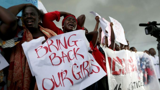 Demonstrace za podporu dívek unesených v Nigérii.