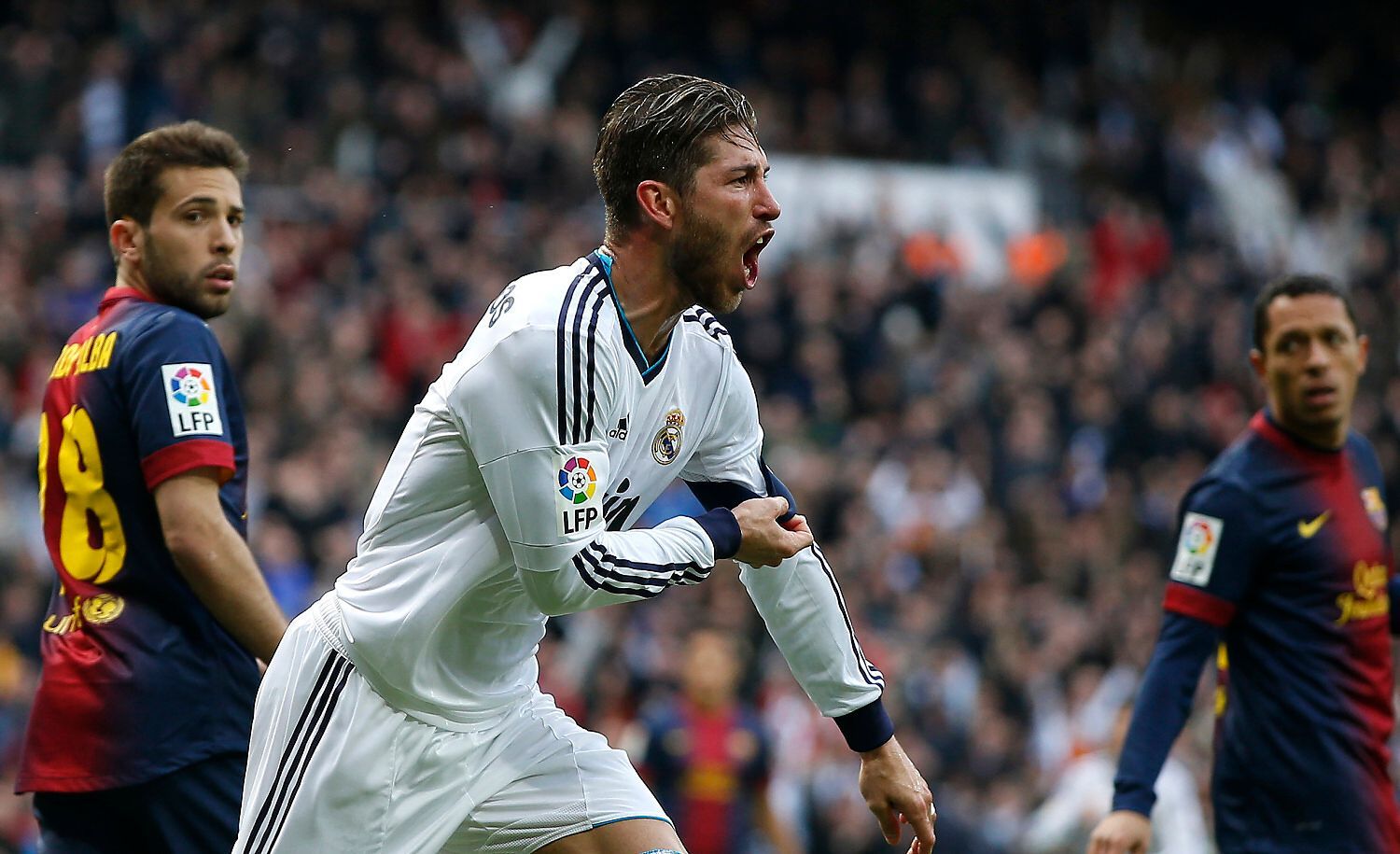 Real Madrid - Barcelona: Sergio Ramos slaví gól